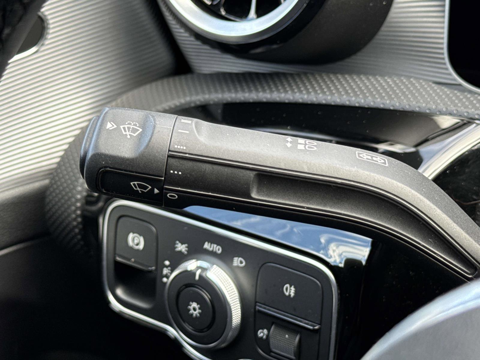 Used 2020 Mercedes-Benz CLA 250 4MATIC image 7