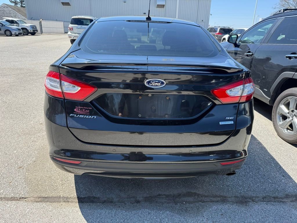 Used 2014 Ford Fusion SE w/ Equipment Group 202A FWD image 3