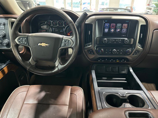 Used 2015 Chevrolet Silverado 1500 High Country w/ High Country Premium Package AWD/4WD image 27