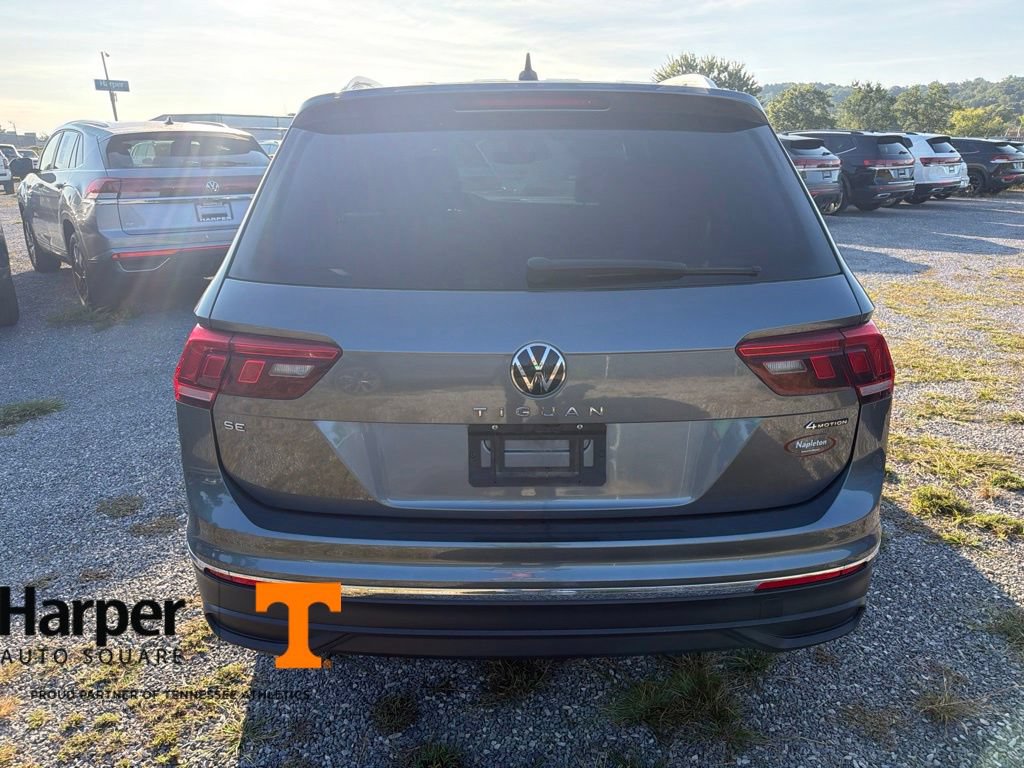 Used 2022 Volkswagen Tiguan SE AWD/4WD image 4