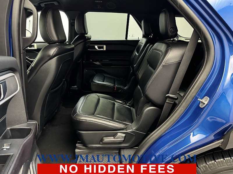 Used 2020 Ford Explorer XLT w/ Equipment Group 202A AWD/4WD image 14