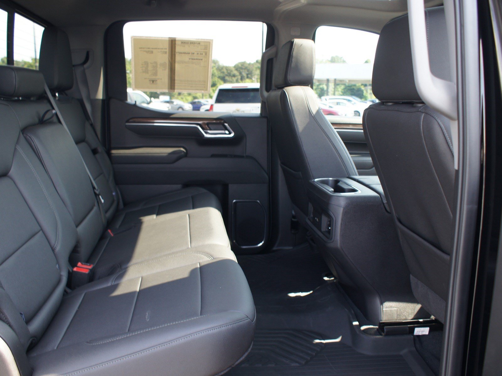 Used 2025 Chevrolet Silverado 1500 LT Trail Boss w/ Convenience Package II AWD/4WD image 24