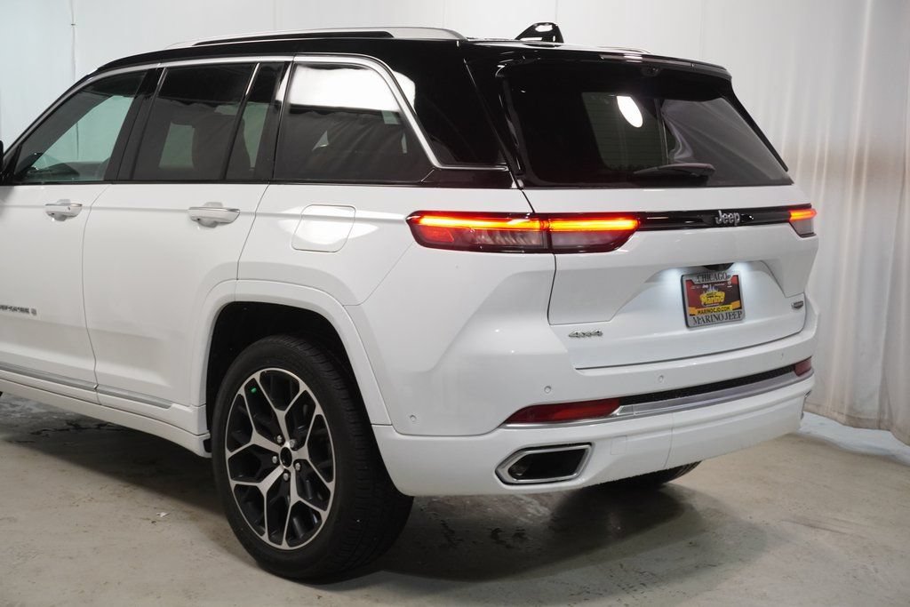 New 2023 Jeep Grand Cherokee Summit AWD/4WD image 11