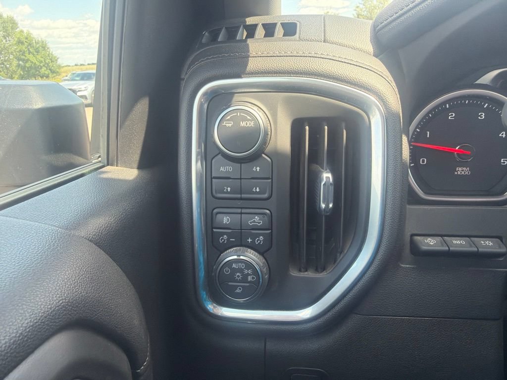 Certified 2022 Chevrolet Silverado 3500 LTZ w/ LTZ Convenience Package AWD/4WD image 12