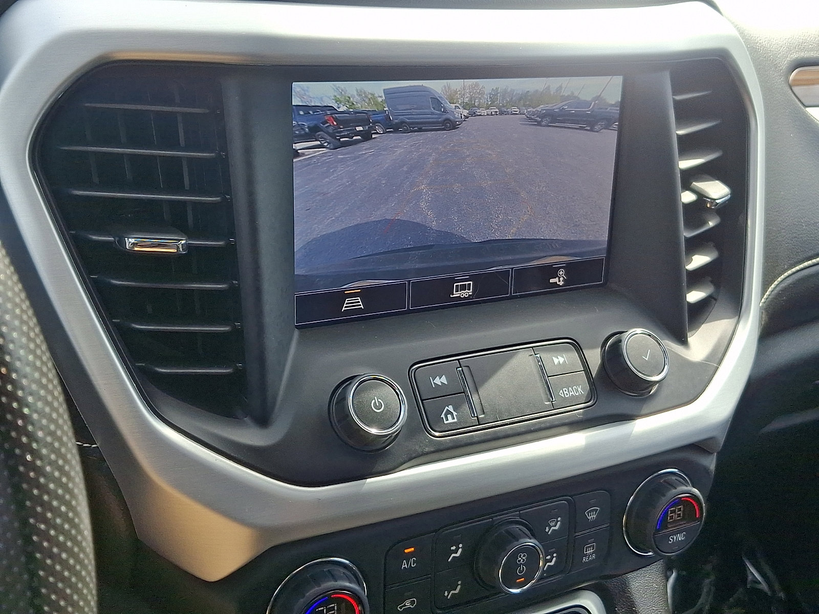 Used 2022 GMC Acadia SLE w/ Driver Convenience Package AWD/4WD image 19
