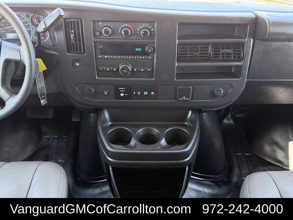 Used 2025 Chevrolet Express 3500 Extended w/ Driver Convenience Package RWD image 14