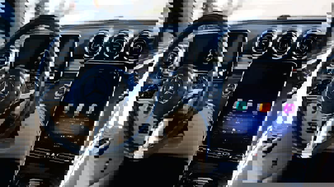 Certified 2025 Mercedes-Benz C 300 4MATIC Sedan image 11