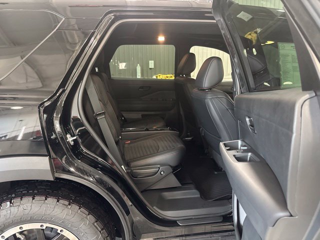 New 2026 Nissan Pathfinder Rock Creek AWD/4WD image 8
