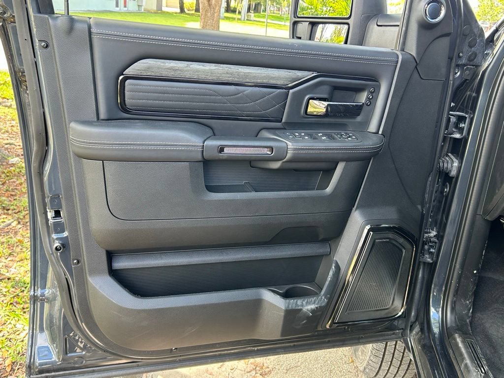 New 2026 RAM 3500 Limited AWD/4WD image 32
