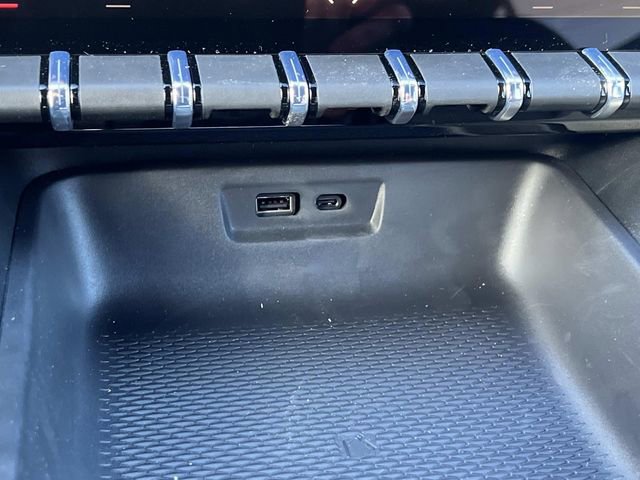 New 2026 GMC Terrain Elevation w/ Elevation Premium Package image 24