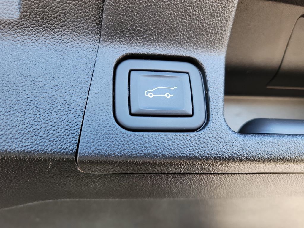 Certified 2023 GMC Acadia SLE w/ Infotainment Package image 40