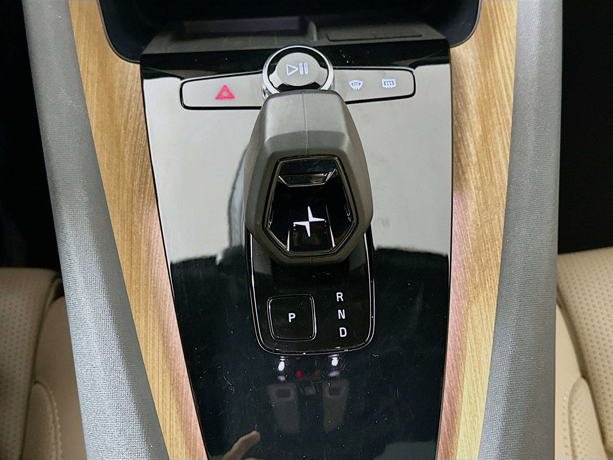 Used 2022 Polestar Polestar 2 w/ Plus Package image 25