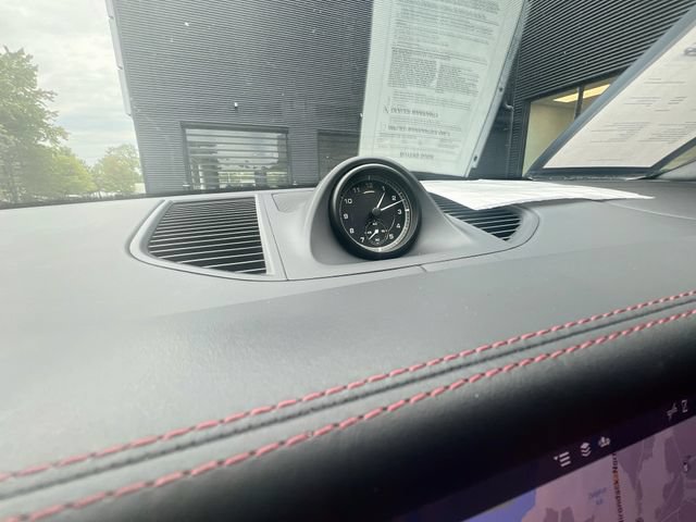 Certified 2023 Porsche Macan S AWD/4WD image 23