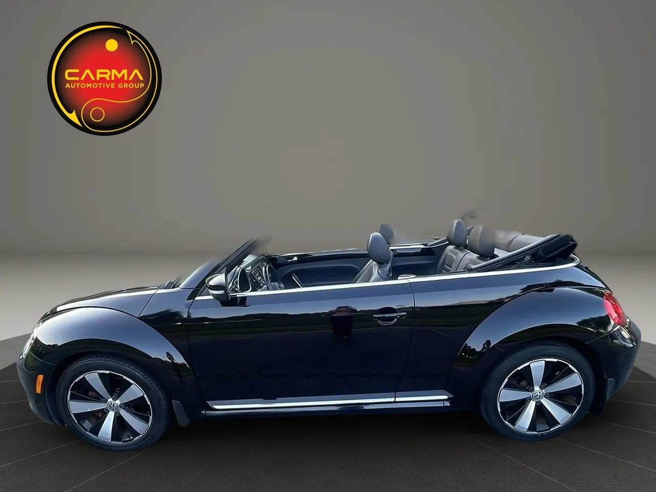 Used 2013 Volkswagen Beetle 2.0T FWD image 40