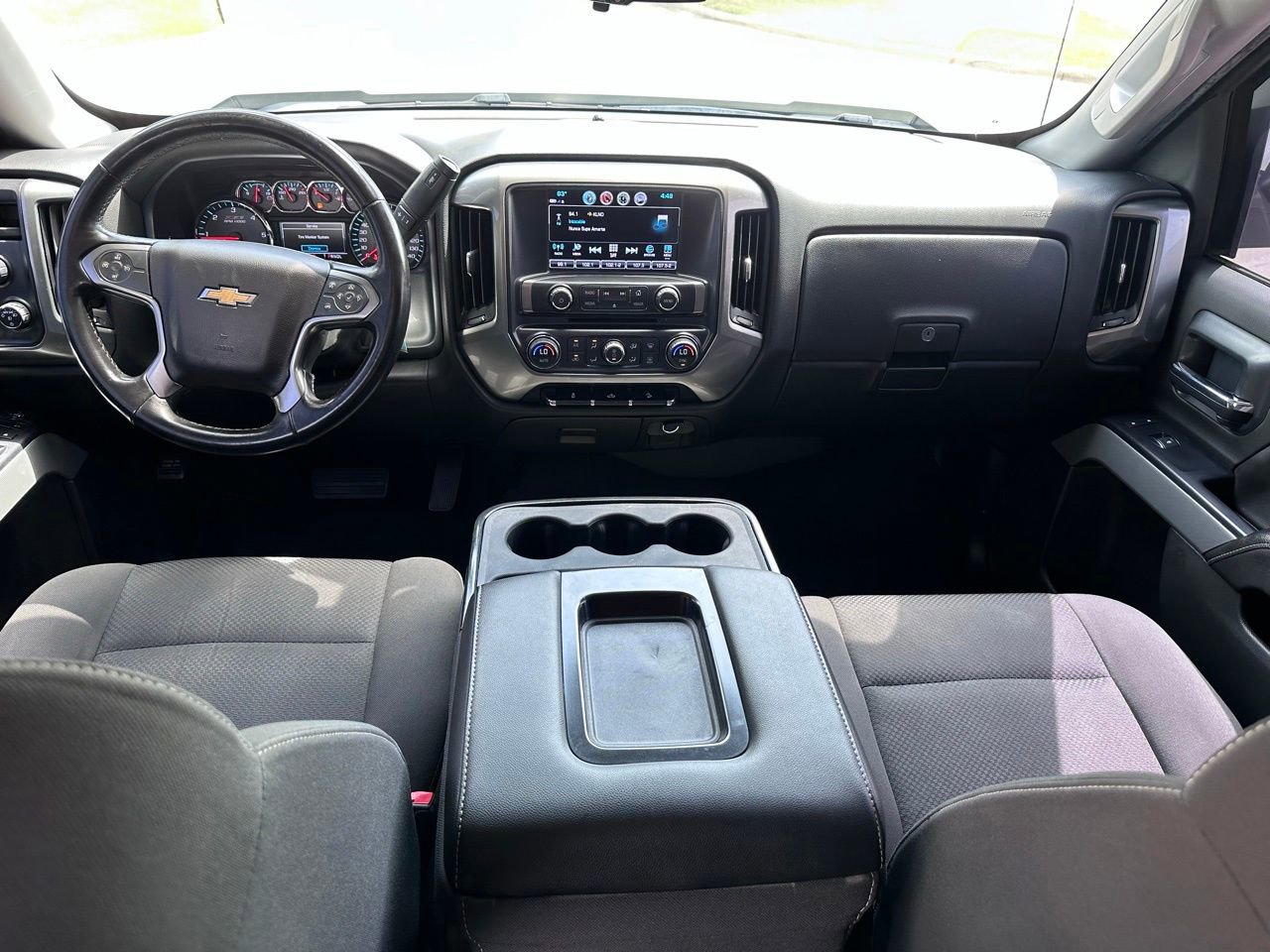 Used 2018 Chevrolet Silverado 1500 LT w/ Texas Edition AWD/4WD image 17
