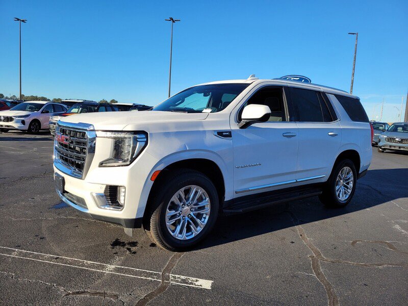 Used 2021 GMC Yukon SLT w/ Rear Media and Nav Package image 3