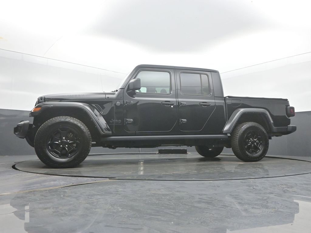 Used 2022 Jeep Gladiator Willys image 46