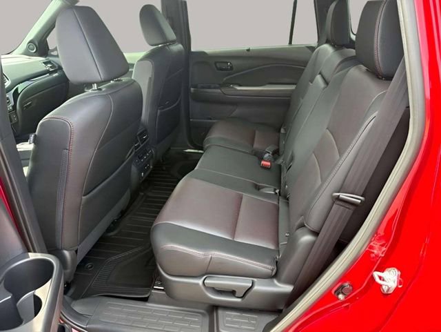 Used 2025 Honda Passport Black Edition image 26
