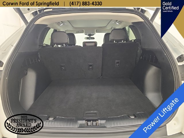 Certified 2022 Ford Escape SEL w/ SEL Stealth AWD Package image 17