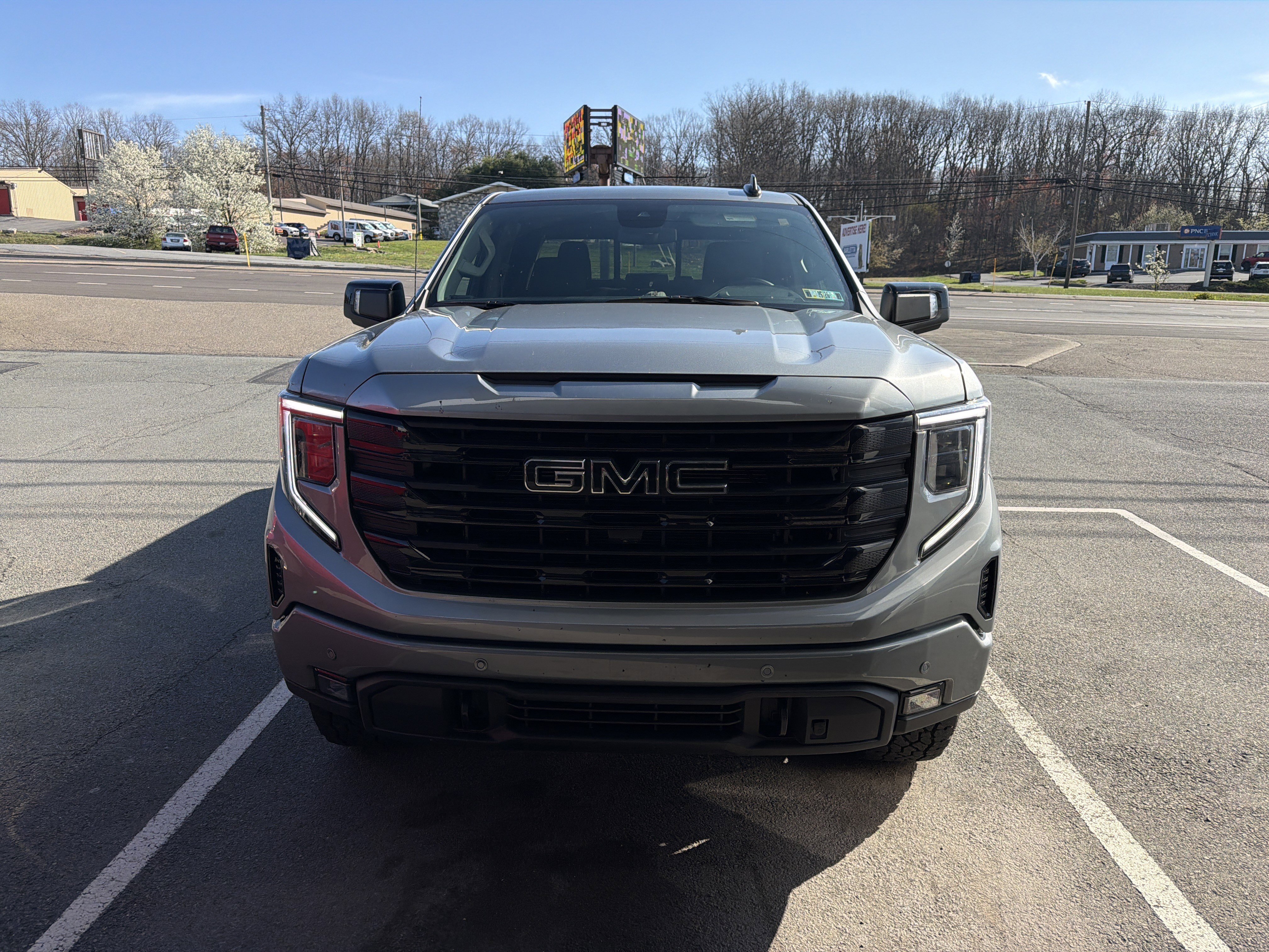 Used 2026 GMC Sierra 1500 Elevation w/ Elevation Premium Package AWD/4WD image 6
