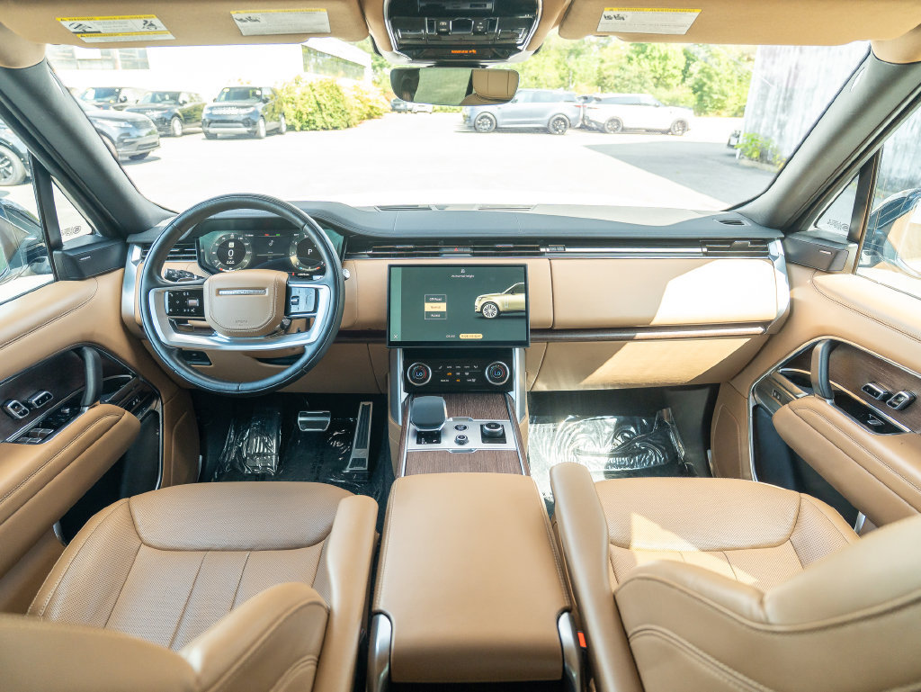 Used 2023 Land Rover Range Rover SE AWD/4WD image 17