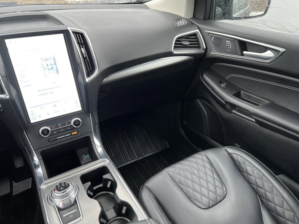 Used 2024 Ford Edge Titanium w/ Equipment Group 301A image 29