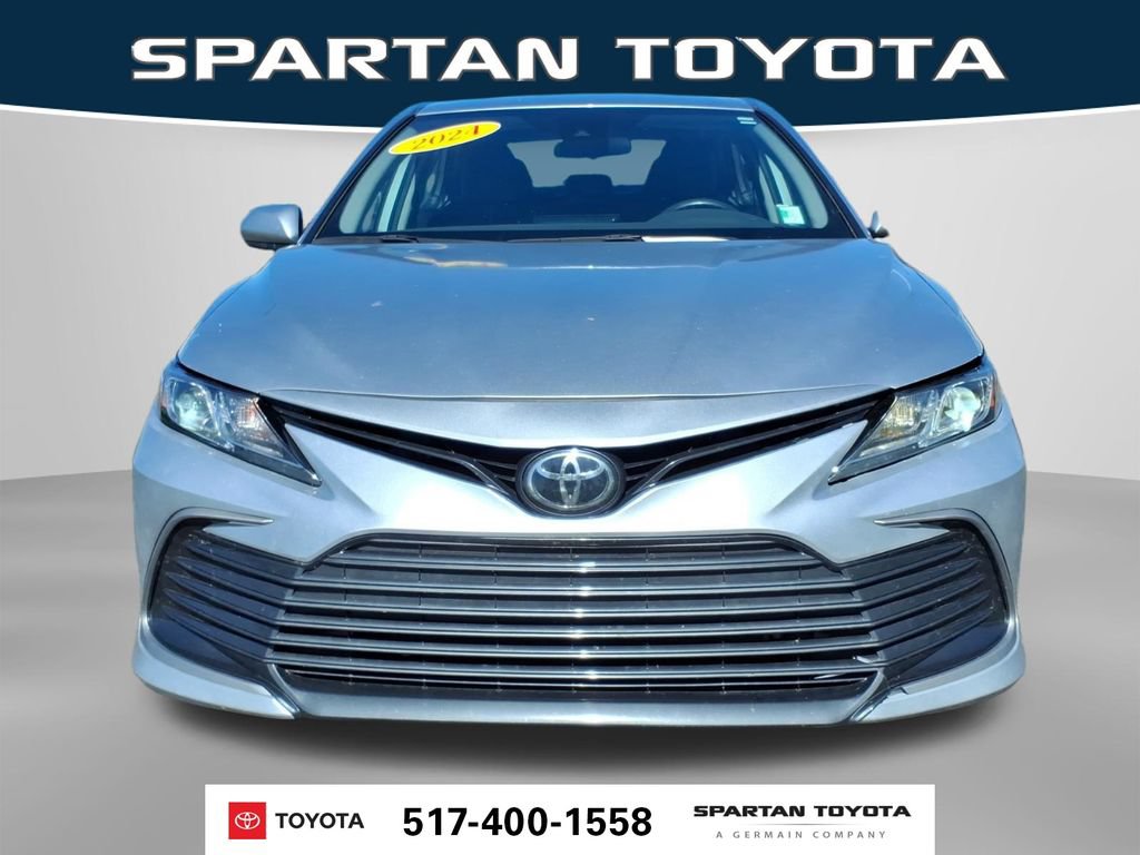 Used 2024 Toyota Camry LE FWD image 2