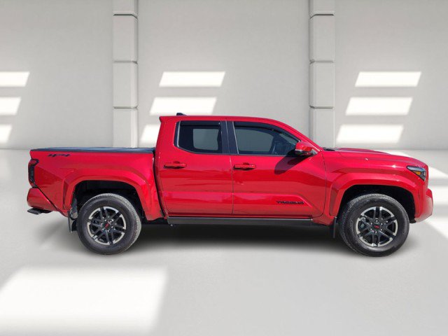 Used 2024 Toyota Tacoma TRD Sport w/ TRD Sport Premium Package AWD/4WD image 4