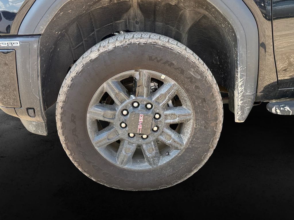 Used 2026 GMC Sierra 2500 AT4 w/ AT4 Premium Plus Package AWD/4WD image 13