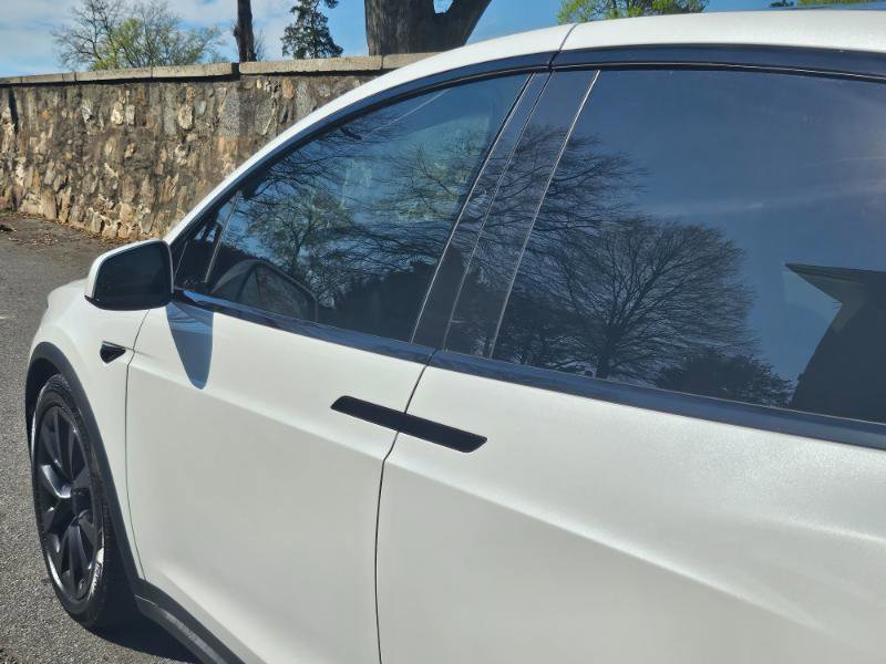 Used 2023 Tesla Model X Plaid image 23