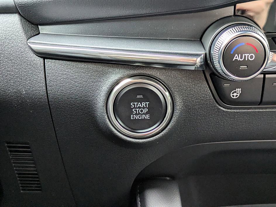 New 2026 MAZDA MAZDA3 Hatchback w/Premium Plus Pkg image 18