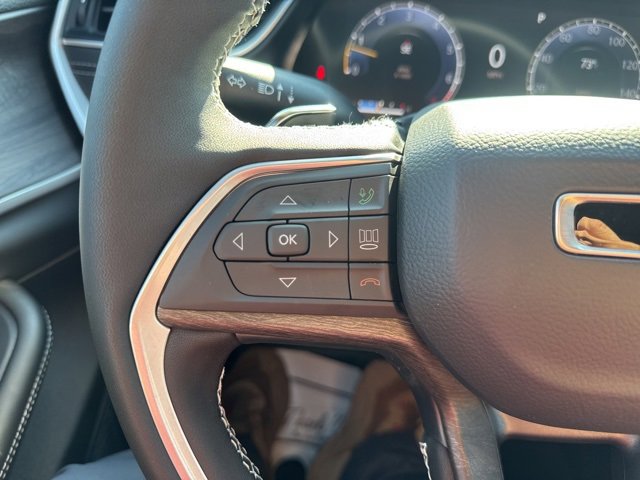 New 2025 Jeep Grand Cherokee L Limited w/ Trailer Tow Package image 23