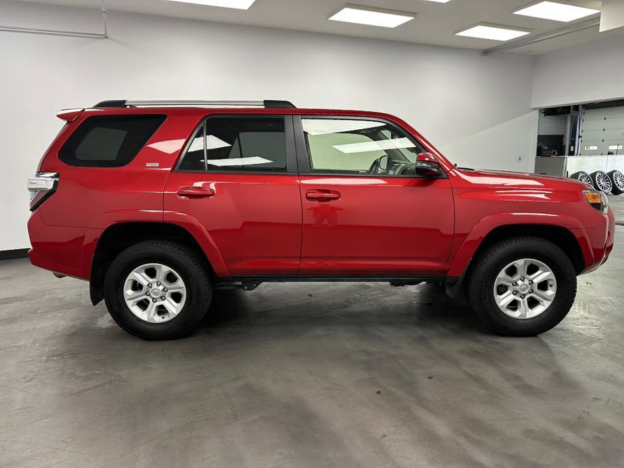 Used 2021 Toyota 4Runner SR5 Premium image 9