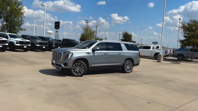 New 2026 GMC Yukon XL Denali w/ Denali Reserve Package image 4