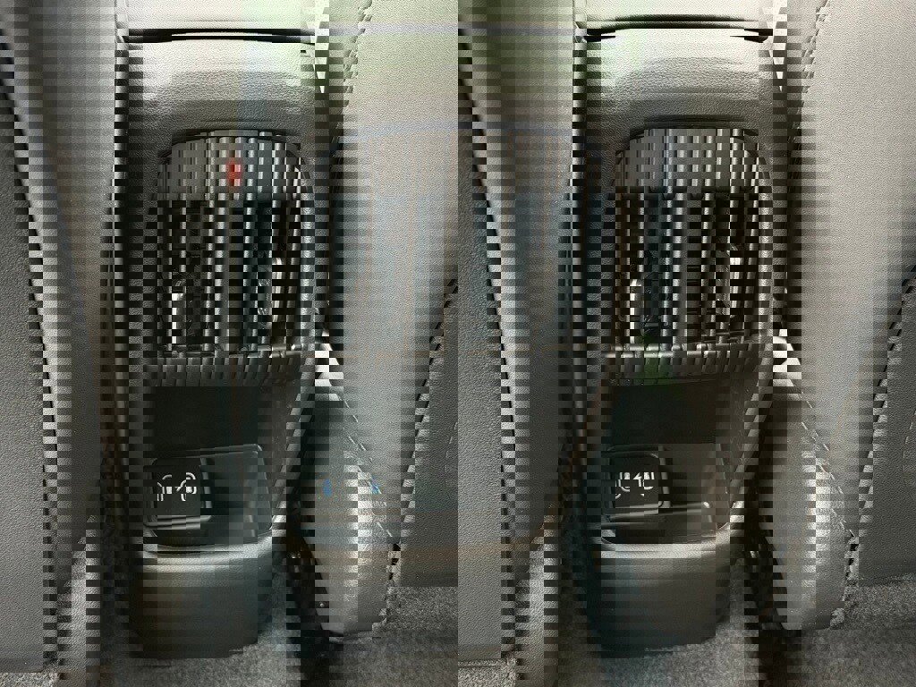 Certified 2026 Hyundai Kona SEL Premium image 8