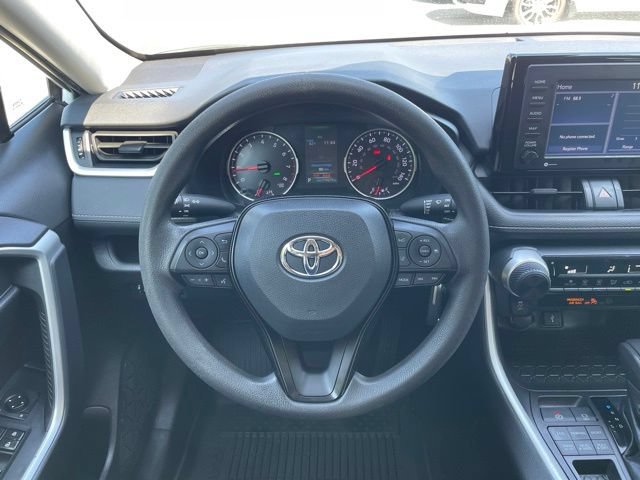 Used 2021 Toyota RAV4 LE AWD/4WD image 18