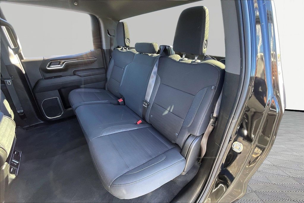 Used 2024 Chevrolet Silverado 1500 LT AWD/4WD image 26