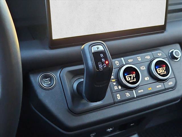 Used 2023 Land Rover Defender 90 X AWD/4WD image 13