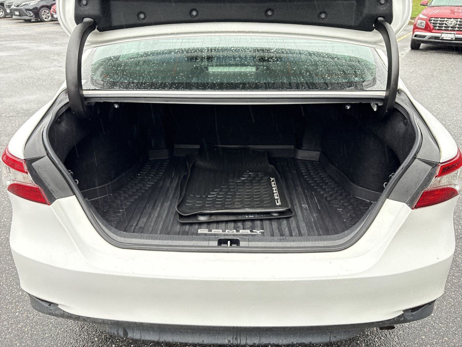 Used 2019 Toyota Camry LE w/ Convenience Package FWD image 24
