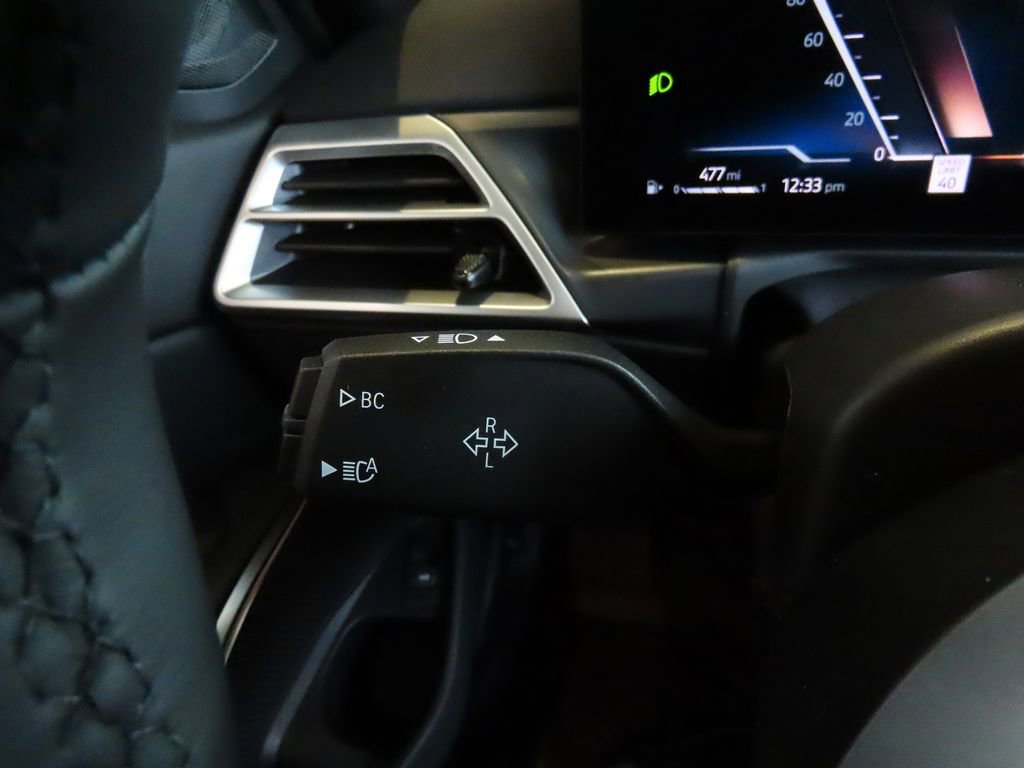 New 2026 BMW 330i xDrive 330i xDrive w/ M Sport Package image 35