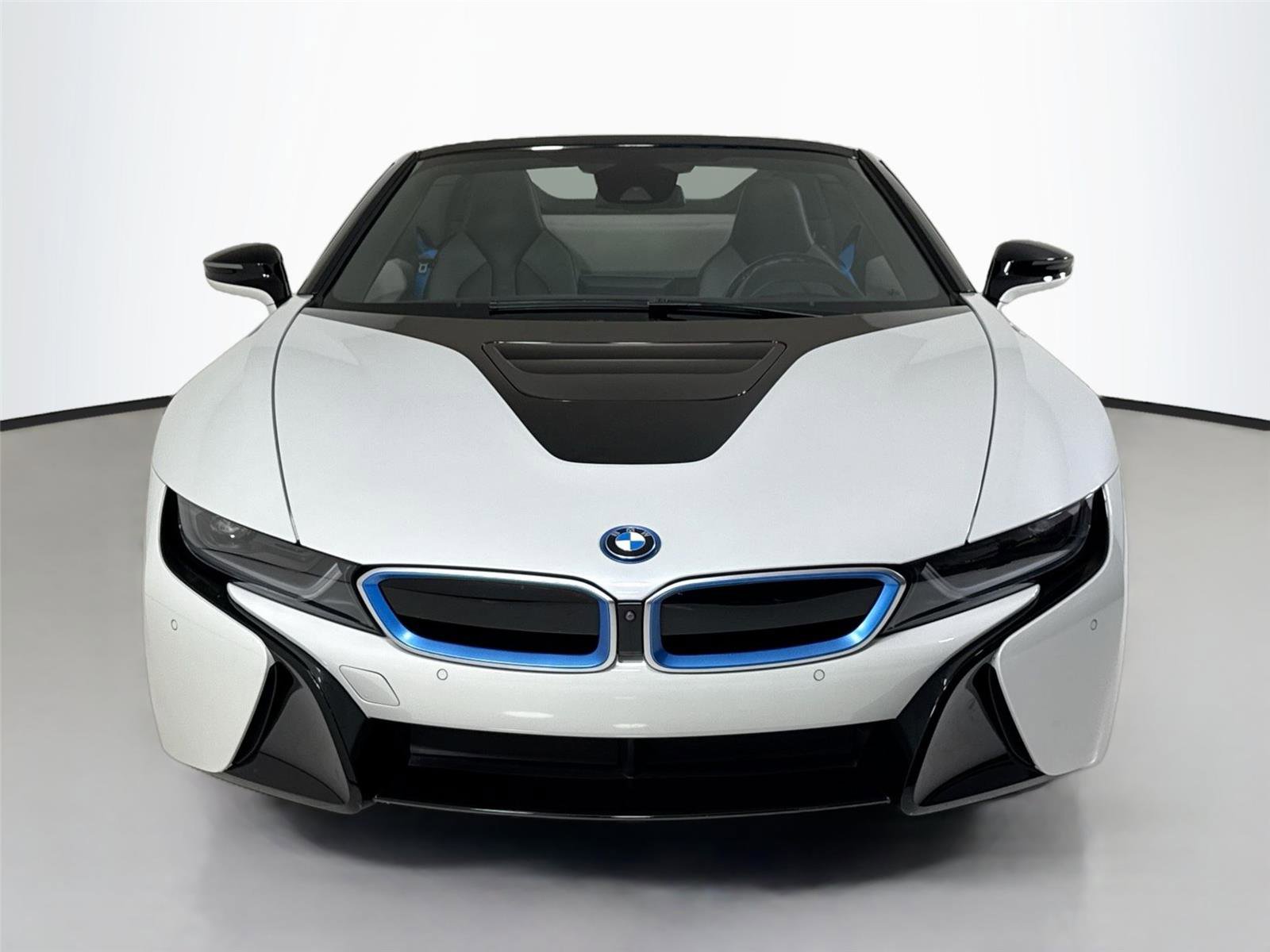 Used 2019 BMW i8 Roadster AWD/4WD image 11