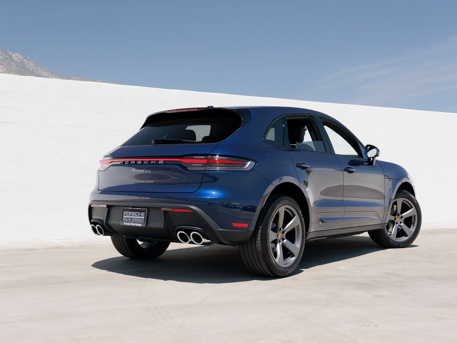 New 2025 Porsche Macan AWD/4WD image 7