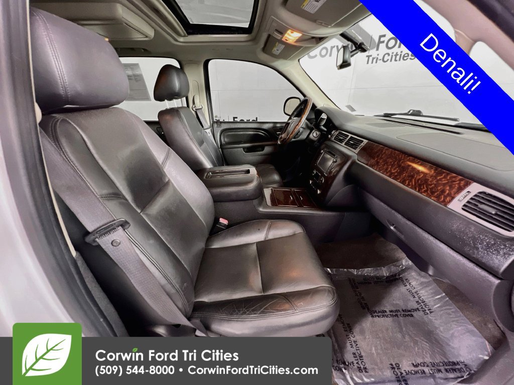 Used 2012 GMC Yukon Denali AWD/4WD image 17