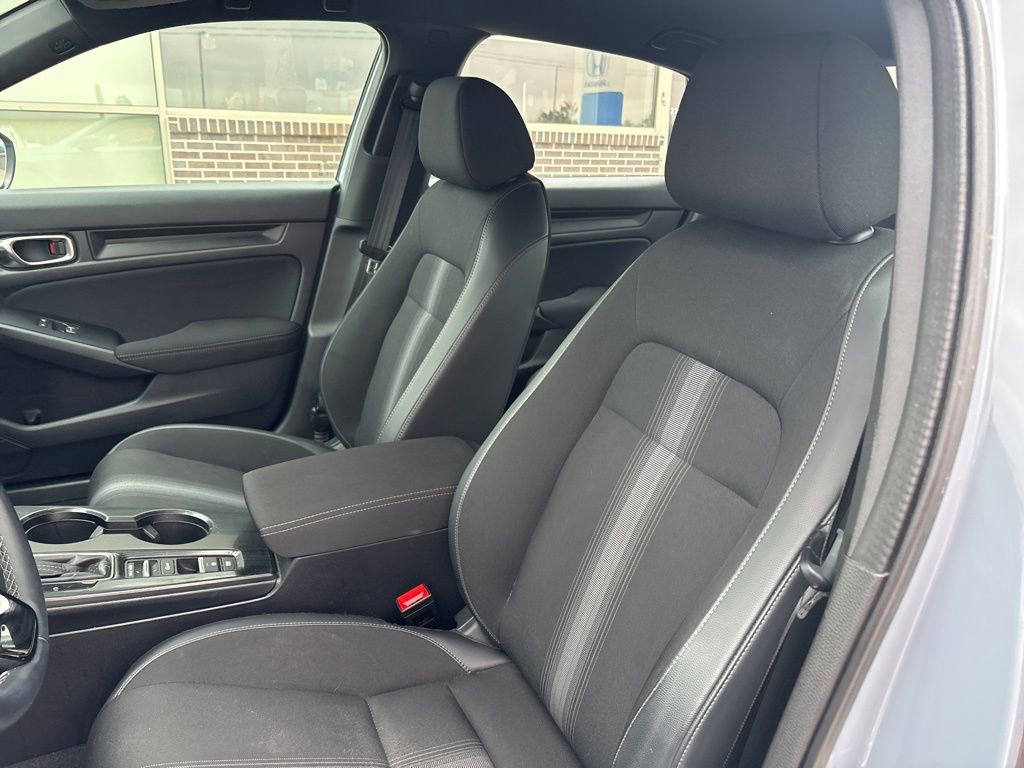 Used 2023 Honda Civic Sport image 11