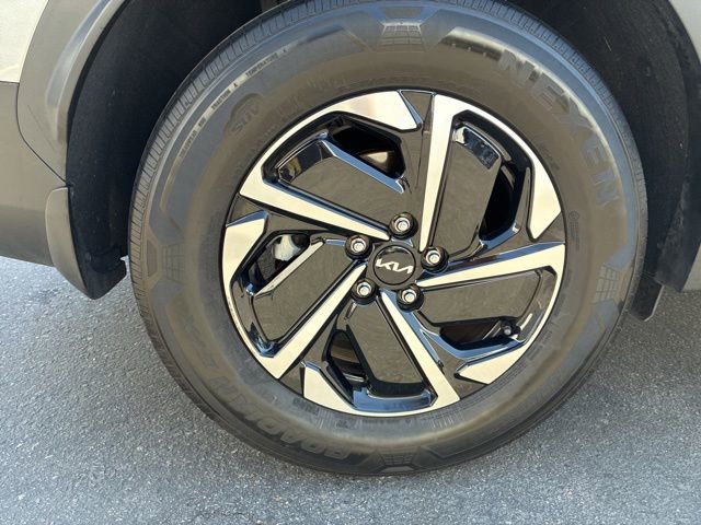 Certified 2023 Kia Sportage LX image 8