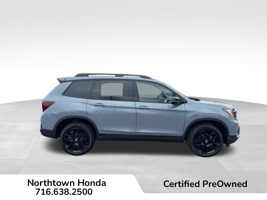 Certified 2024 Honda Passport Black Edition image 3