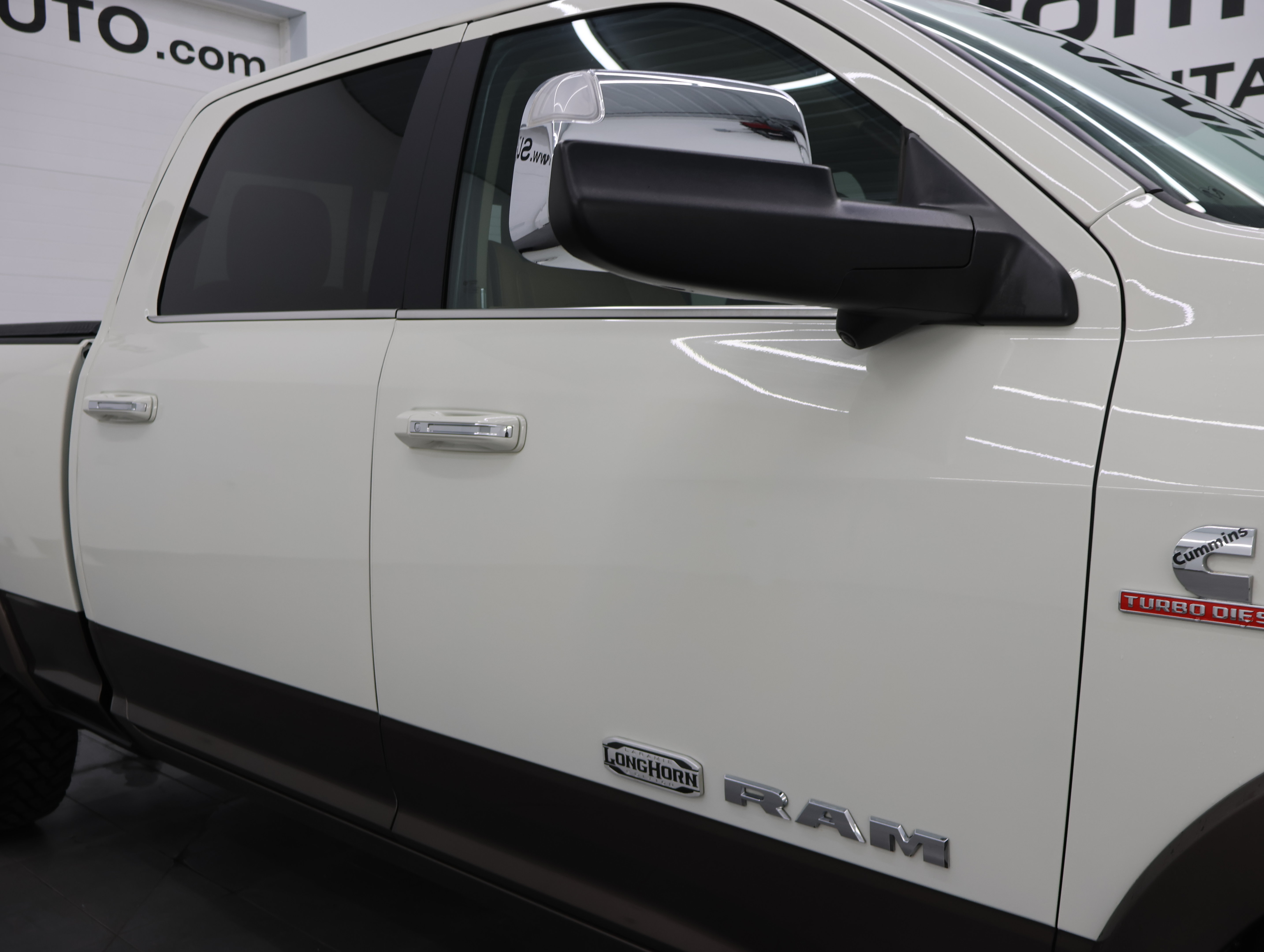 Used 2019 RAM 2500 Limited AWD/4WD image 30
