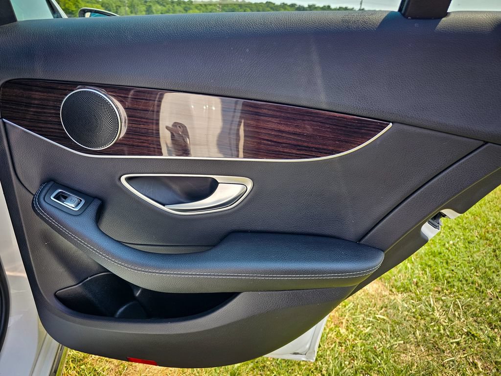 Used 2017 Mercedes-Benz C 300 4MATIC Sedan image 36