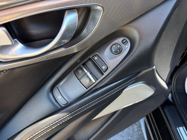 Used 2018 INFINITI Q60 3.0t Luxe AWD/4WD image 27