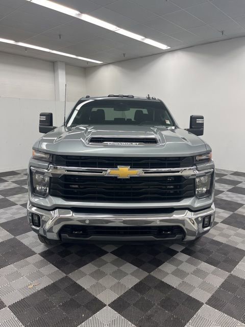 Used 2025 Chevrolet Silverado 3500 LT w/ All Star Edition image 3